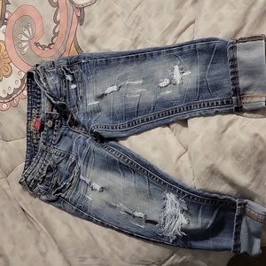 Almost Famous Capris